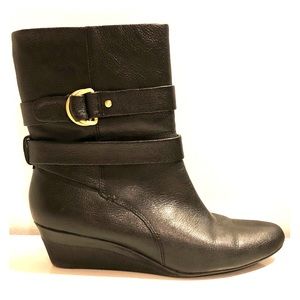 Circa Joan & David black leather boots size 9